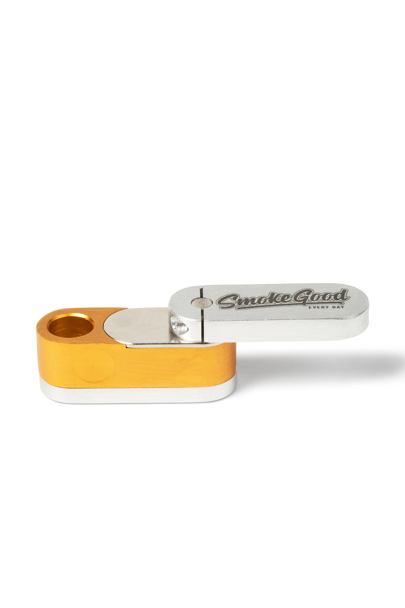 SmokeGood Swivel Pocket Pipe – Gold/Chrome