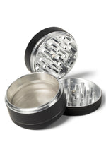 SmokeGood Signature Grinder – Black/Chrome Core
