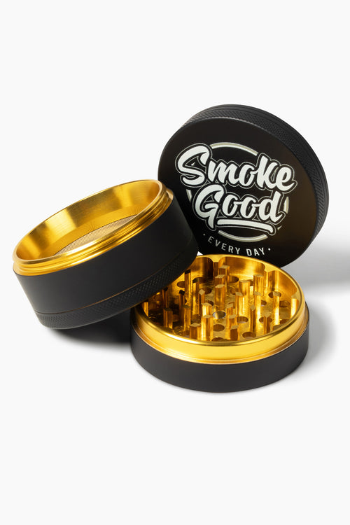 SmokeGood Signature Grinder – Black/Gold Core
